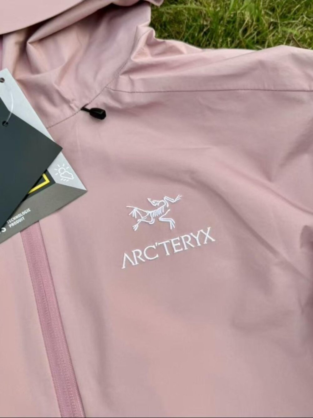 Arc'teryx Pink GORE-TEX Outdoor Hardshell Jacket – Size S - Picture 5 of 6